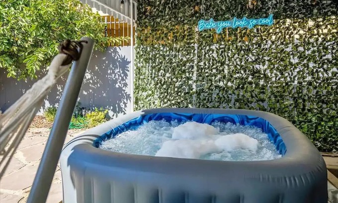 Eastside House | Modern Pop Art getaway in Long Beach