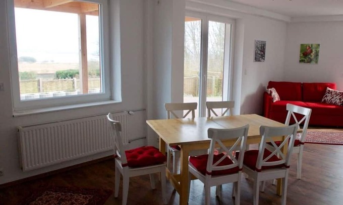 Preetz Apartment | Holiday apartment from Velasco EC