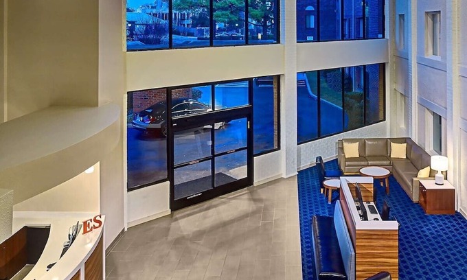 White Station House | Relax and Unwind! Pets Allowed, Near Fire Museum of Memphis!