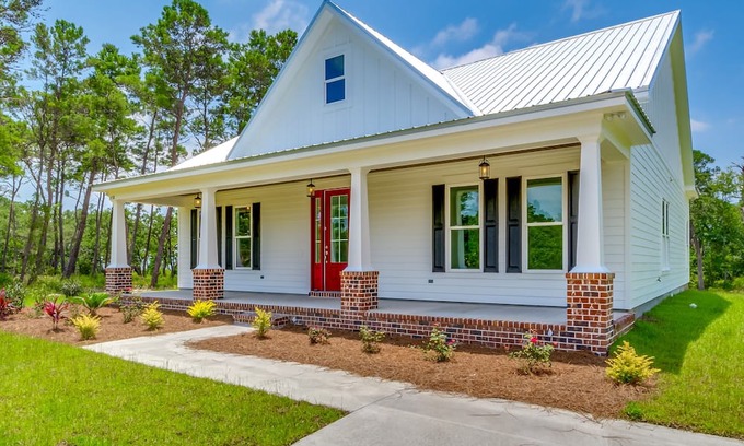 Panacea House | Florida Coastal Cottage with Pool