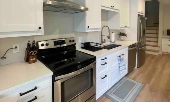 Thompson's Station House | Leipers Fork Guest Favorite, central to Franklin