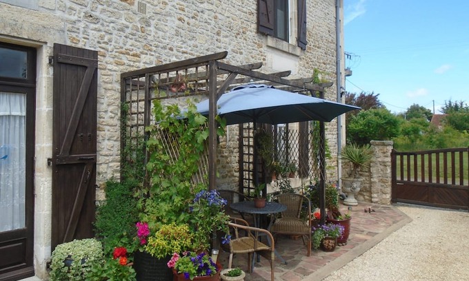 Saint-Valerien House | Holiday Home 'Maison Le Rousset' with Private Terrace, Private Garden and Wi-Fi