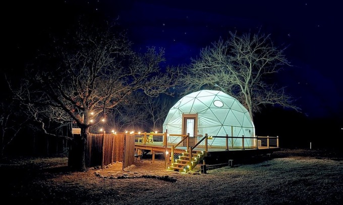 Madill House | Romantic couples getaway dome 2hrs from DFW/OKC
