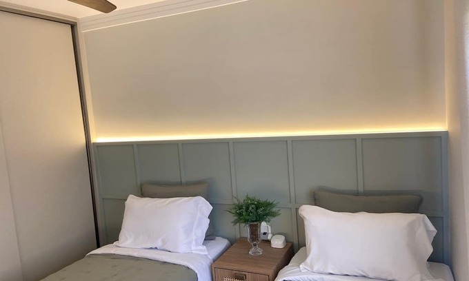 Ingleses Sul Apartment | This sophisticated apartment is located in the best place in the area!