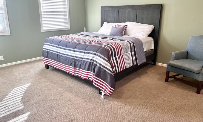 Holladay House | Ultimate Family Ski Getaway in Holladay: Ideal Location and Comfort.