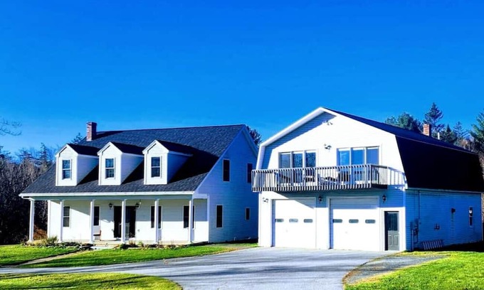 Hinckley House | Angel Mist Retreat Entire Place