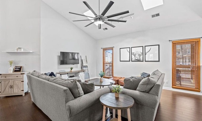 Charlotte House | 3 Bedroom Brick Ranch in Charlotte!