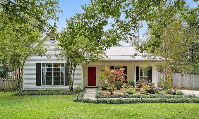 Abita Springs House | Adorable cottage in Abita Springs!