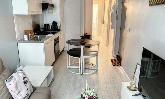Centre Ville Apartment | Vrbo Property