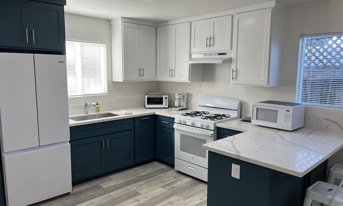 Nestor House | Complete Home With Patio South San Diego-92154