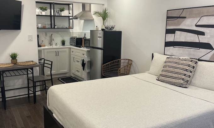 Cypress Apartment | Cozy Aesthetic Suite