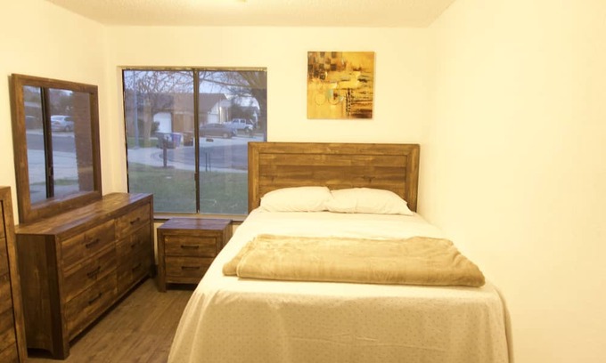 Ceres House | Newly Renovated Peaceful Home in Ceres