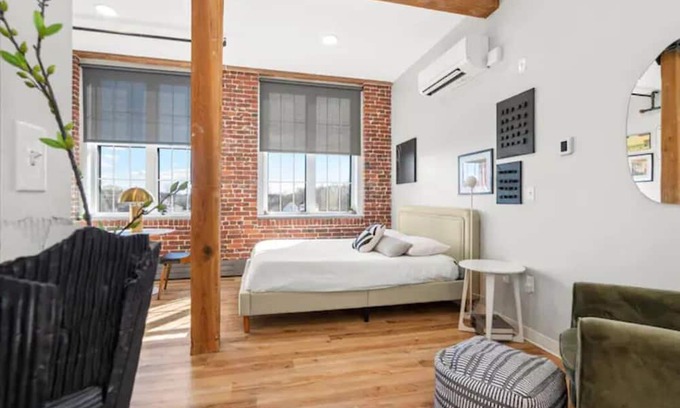 Manchester Apartment | Artist's Retreat in Manchester, NH!