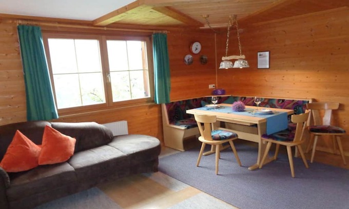 Marul Apartment | Apartment Edelweiß - Haus Burgl