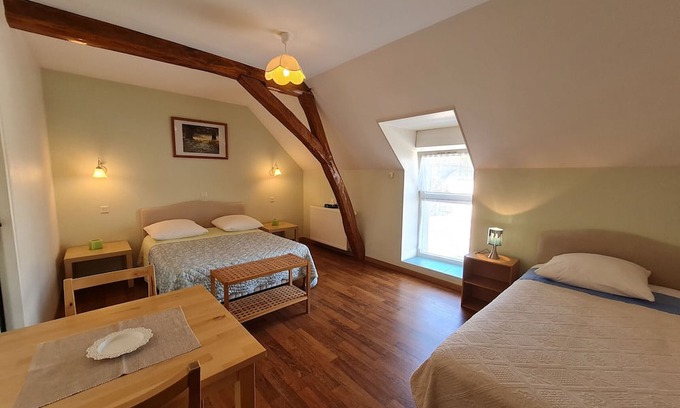 Cravant Bed & Breakfast | Guestroom Cravant, studio flat, 3 persons