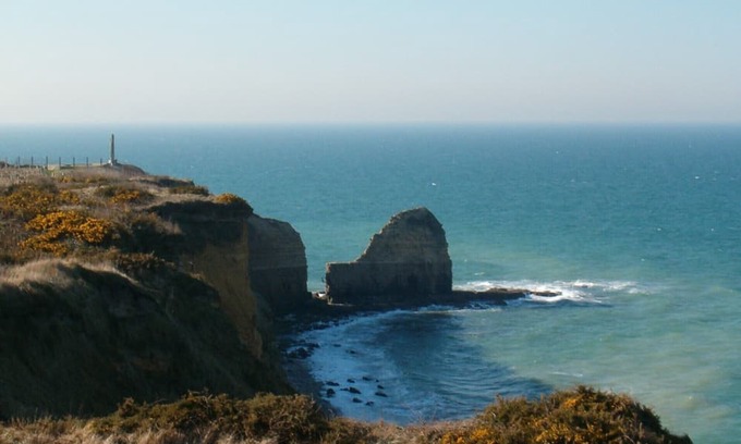 Saint-Laurent-sur-Mer House | Villa Victorine Omaha Beach