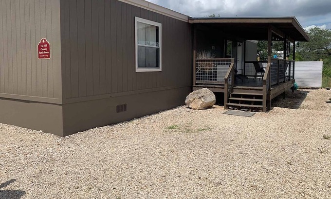 Hondo Cabin | Hill Country Ranch House