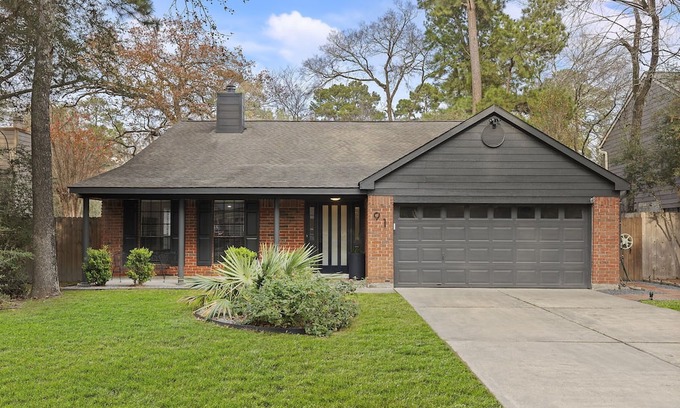 The Woodlands House | Entire Modern Home in The Woodlands