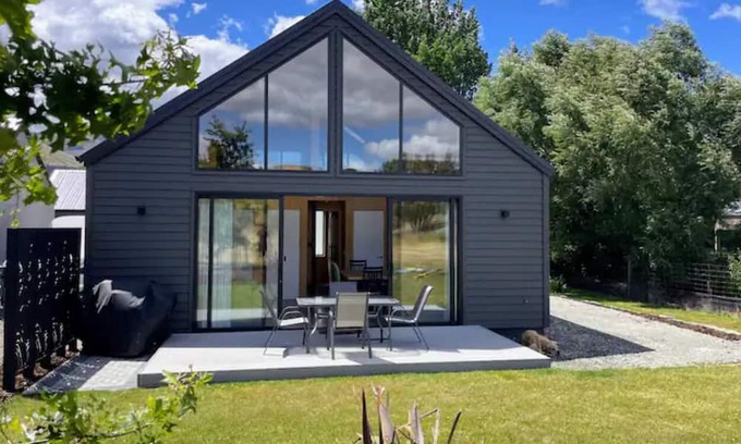 Lake Hayes Cabin | Mill Creek Cottage