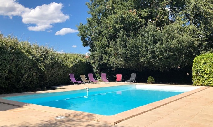 Collias Villa | Villa Familiale Pour 10 Personnes Avec Grande Piscine et Grand Jardin