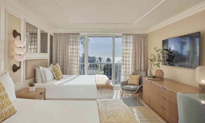 Downtown House | Indulge in Opulent Comfort! 4 Convenient Units, Pet-friendly, Outdoor Pool