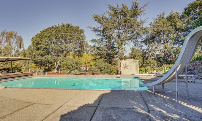 Castro Valley House | Castro Valley Home w/ Private Deck!