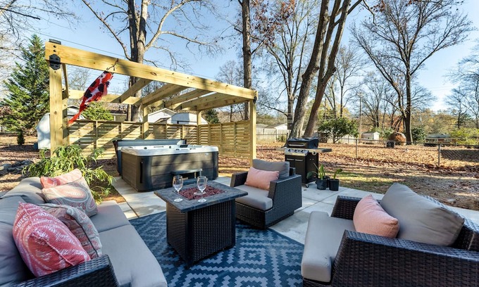 Greensboro House | Greensboro Retreat with Hot Tub, Work Space, and Pet Friendly!