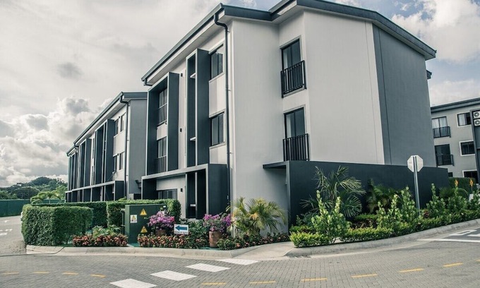 Guacima Condo | Great apartment near the Airport with Air Condit.