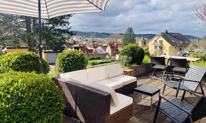 Sommerhausen Apartment | Sunset Lounge in Weinberglage