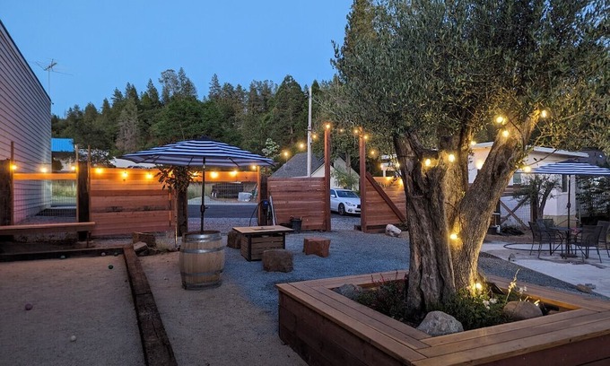 Placerville Apartment | Yaki #2 Harper Inn · Modern 1 Bedroom Close to Downtown w/ Free Bikes