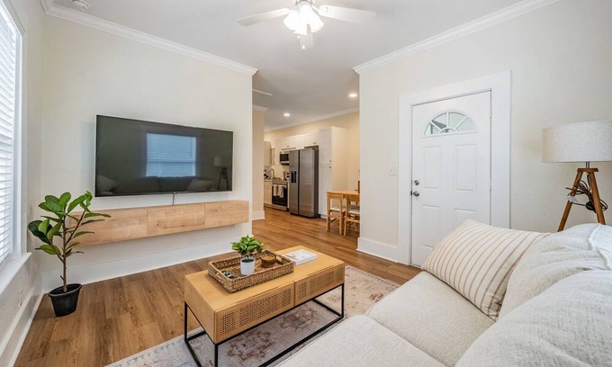 Riverside Heights Apartment | Seminole Heights Bungalow!