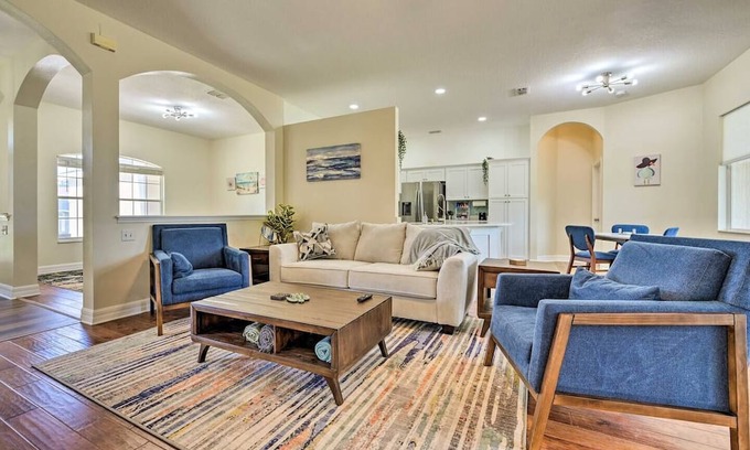 Lakeland House | The Peaceful Vacation Home W Pool Table