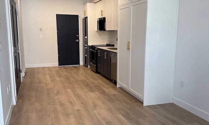 Coquitlam House | Quiet and convenient Suite with 2 Beds