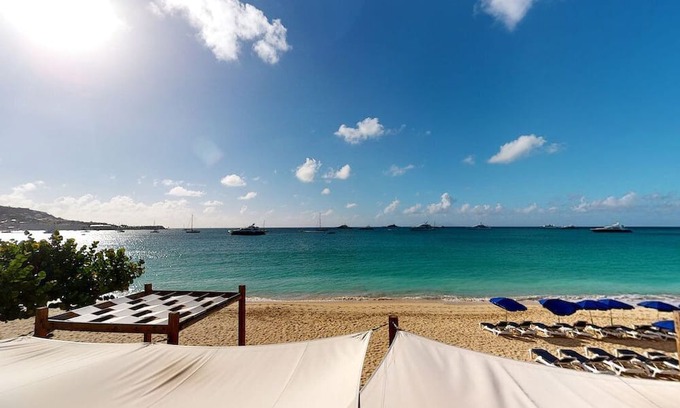 Simpson Bay Condo | Lovely 3 Bedroom Beachfront Condo located at Coco's Beach Club!