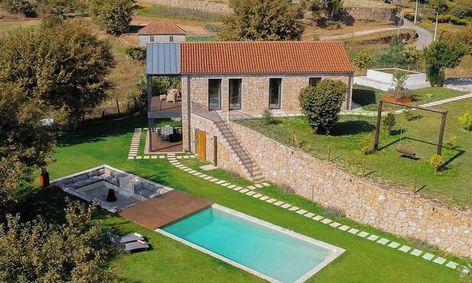 Baiao Villa | Douro villa with pool, jacuzzi, garden and views
