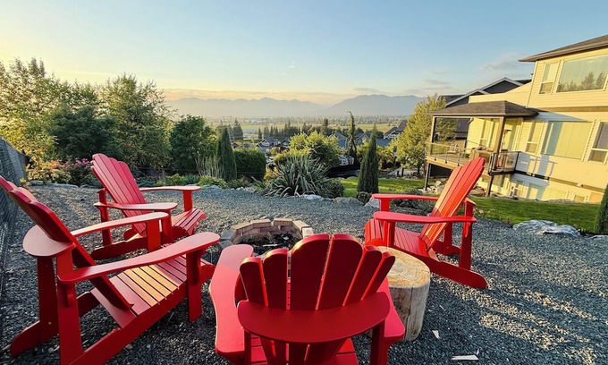 Eastern Hillsides House | Cozy stay at the Mountain Nest Suite w/hot tub