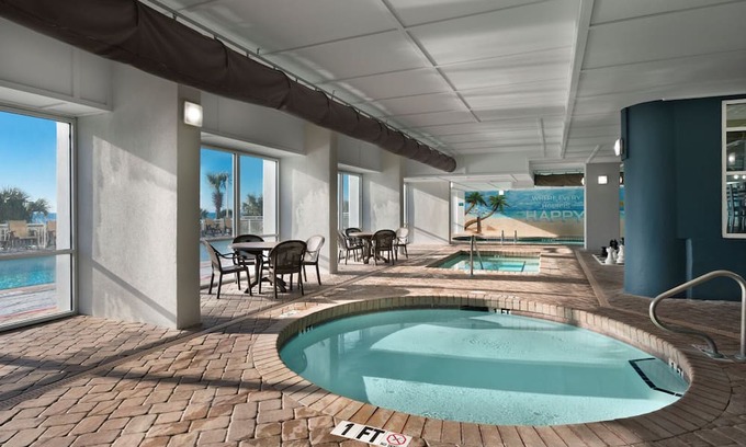 Myrtle Beach Hotel | 4 Oceanfront Suites with Balcony Views – Close to Myrtle Beach Boardwalk