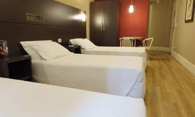 Republica Hotel | Comfy 3-Unit Triplo Twin Stay Near Subway – Steps from Downtown Attractions