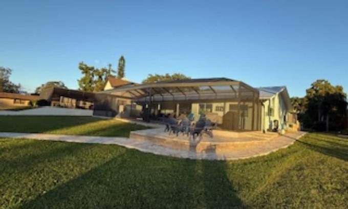 Crystal River House | Beautiful, spacious, waterfront home with pool in Crystal River, Florida.