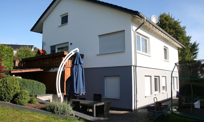 Gudenhagen Apartment | Apartment 'Sammet' with Shared Terrace, Shared Garden and Wi-Fi