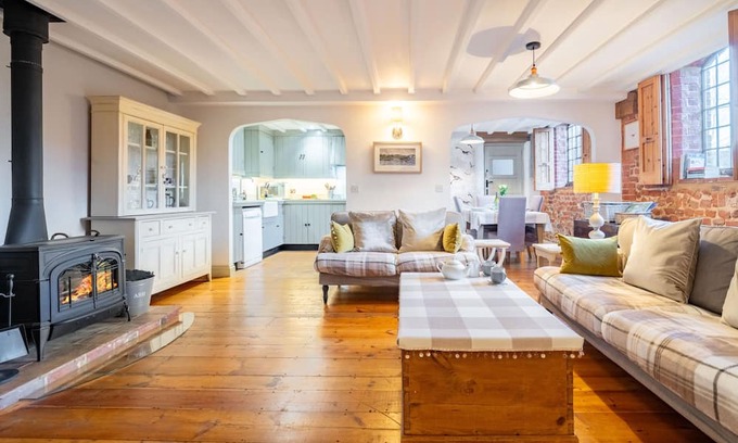 Walsingham Cottage | The Old Smithy in Great Walsingham still has the original sign over the door, and whilst packed with