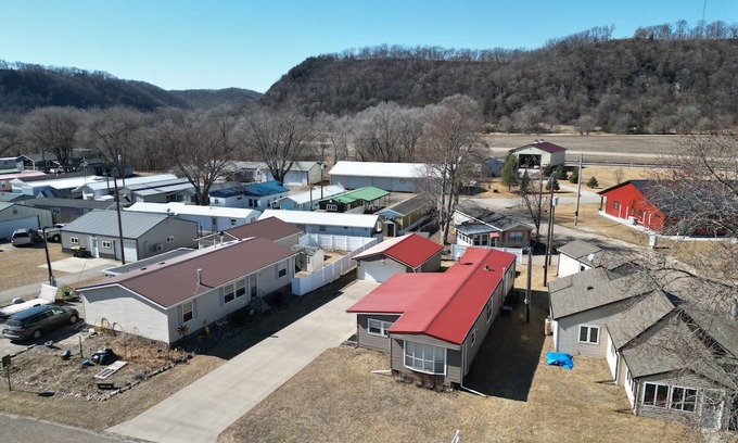 Harpers Ferry House | 3-bedroom building in enchanting Harpers Ferry with AC