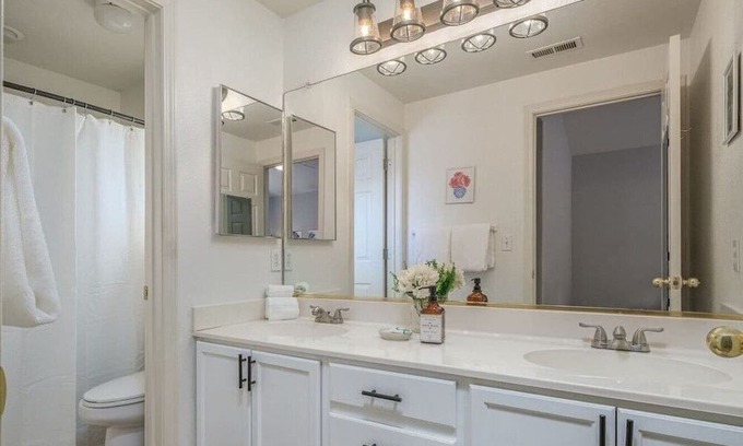 Northwest Reno House | Designer Home conveniently located in Reno, NV