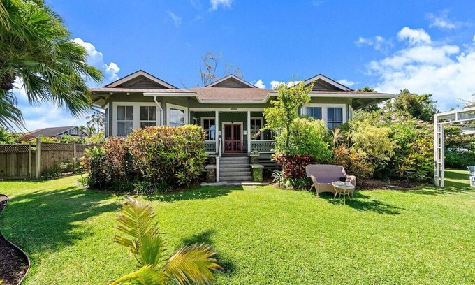 Makawao Villa | Spacious Historic Inn. Serene base to explore Maui