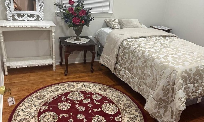 Fort Washington House | Affordable room near to Washington DC
