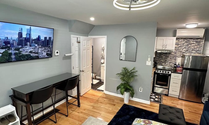 Queen Village Apartment | Rental studio unit in Queen Village of Philadelphia