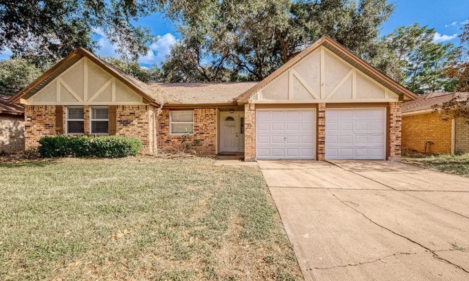 Barker House | Amazing 3-bedroom 2 Bath House in Heart of Katy