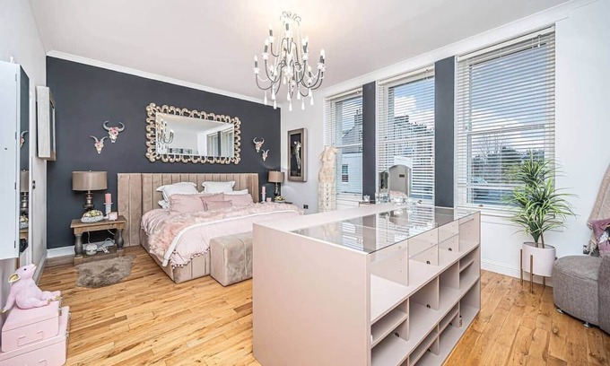 Kirkcaldy House | Luxurious House Gated-Sea View & Near Edinburgh
