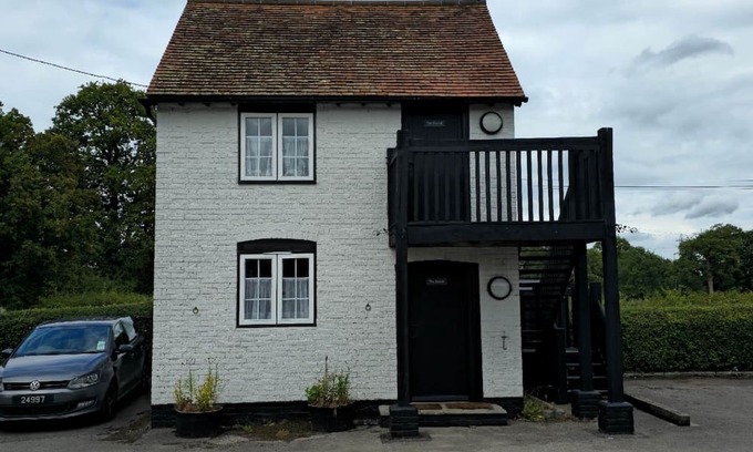 Shipley House | The George & Dragon Pub - The Stable
