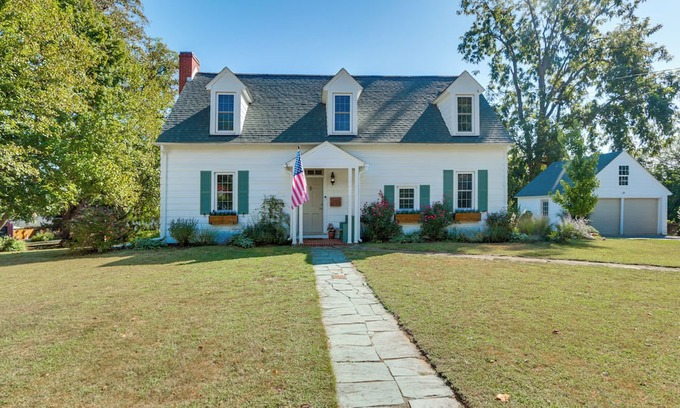 Charles Town House | Walkable Location: Historic Home in Charles Town!